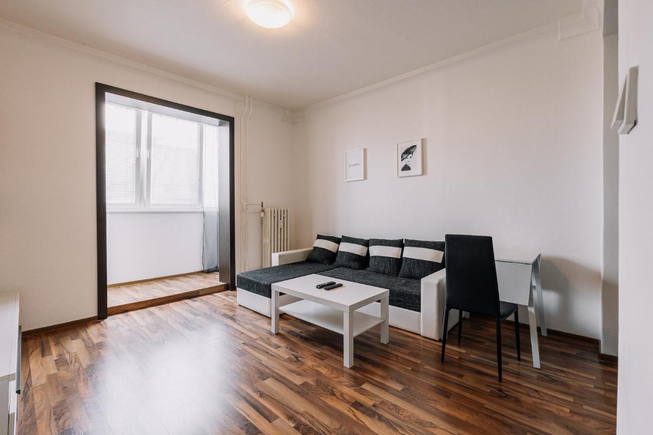 Cozy Apartment In Ruzinov ブラチスラヴァ エクステリア 写真