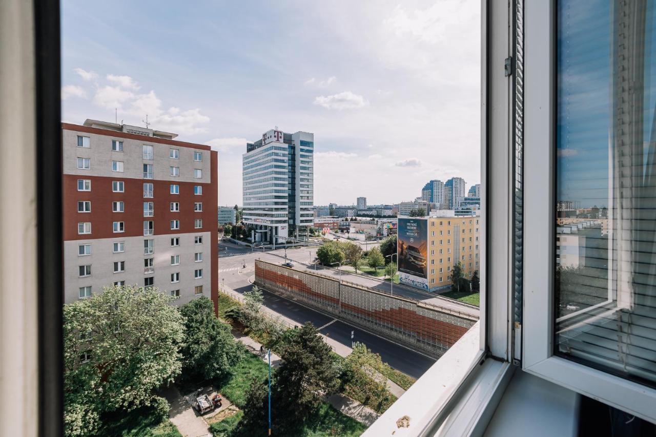 Cozy Apartment In Ruzinov ブラチスラヴァ エクステリア 写真