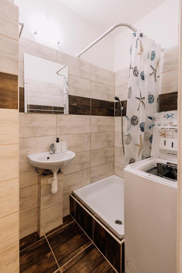 Cozy Apartment In Ruzinov ブラチスラヴァ エクステリア 写真